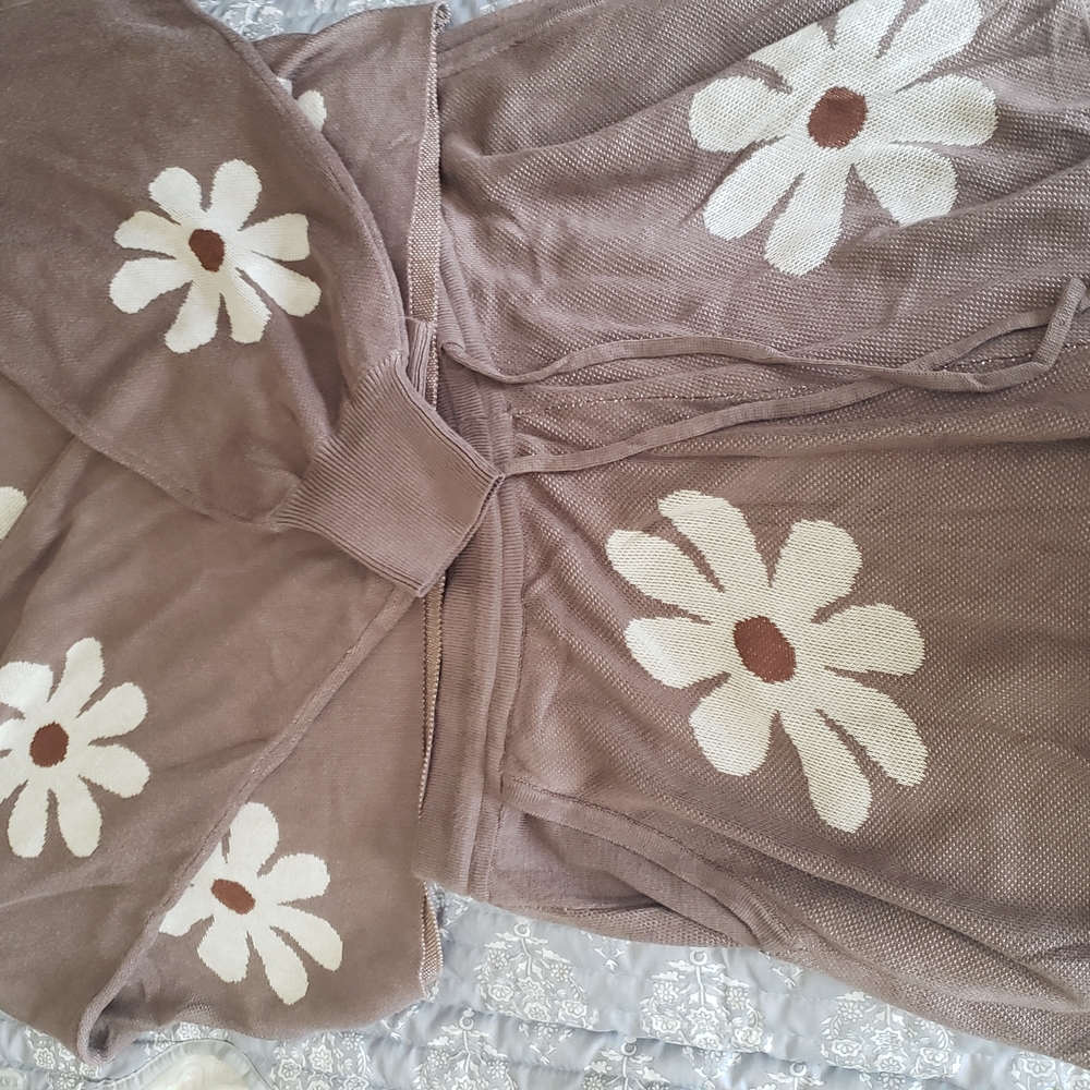Floral Knit Pajama Set in Brown and White